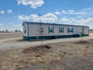 109 Pierson, Kaycee, WY 82639