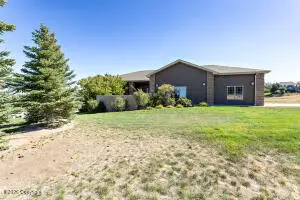 301 Fairway Dr, Gillette, WY 82718 - #1