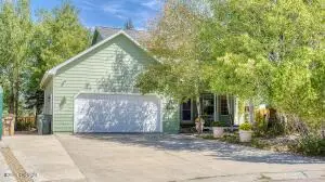 4305 Essex Ct, Gillette, WY 82718