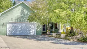 4305 Essex Ct, Gillette, WY 82718 - #2