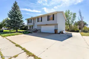 305 Tonk St W, Gillette, WY 82718 - #3