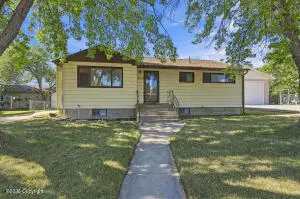 1530 Gray, Newcastle, WY 82701 - #2