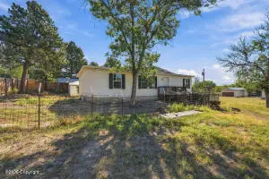 727 Wood St N, Newcastle, WY 82701 - #3