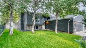 3305 Watsabaugh Dr, Gillette, WY 82718