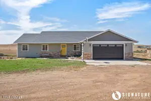 27 Robinson Rd, Moorcroft, WY 82721 - #1