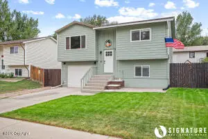 2112 S Emerson Ave, Gillette, WY 82718 - #2