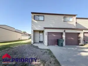 1067 E 12th St, Gillette, WY 82716 - #1
