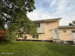 1204 W 5th Ave W, Gillette, WY 82716