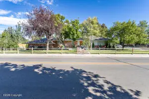 700 6th St W, Gillette, WY 82716 - #1