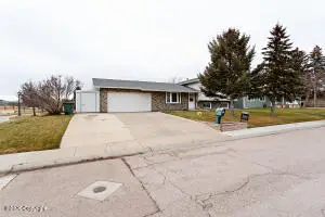 2404 Maple Ave, Gillette, WY 82718 - Image #2