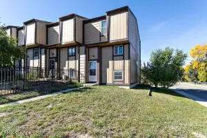 700 Gurley Ave S, Gillette, WY 82716 - #3