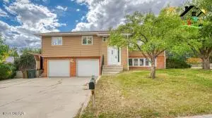 404 Prairieview Dr, Gillette, WY 82716 - #3
