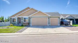 2125 Big Lost Dr, Gillette, WY 82718 - #2