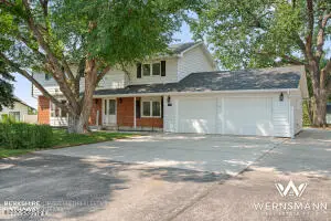 1006 Warren, Gillette, WY 82716
