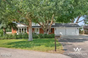 1006 Warren, Gillette, WY 82716 - #2