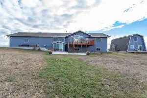 7701 Red Hills Rd, Gillette, WY 82718 - #1