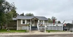 418 Spruce St, Newcastle, WY 82701 - #1