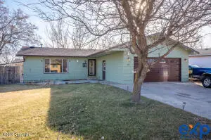 111 Mesa Dr, Gillette, WY 82716 - Image #2