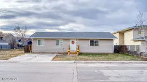 216 Oregon Ave, Gillette, WY 82718 - Image #1