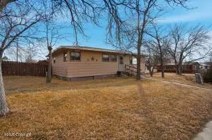 237 4th Ave, Newcastle, WY 82701 - #3
