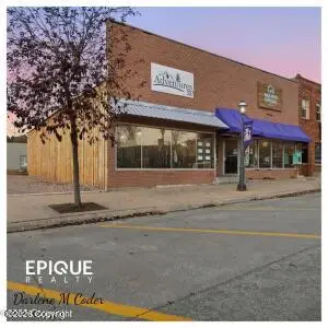 101/105 N 3rd St, Sundance, WY 82729 - #1