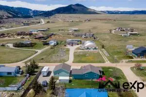 261 Hemlock St, Buffalo, WY 82834