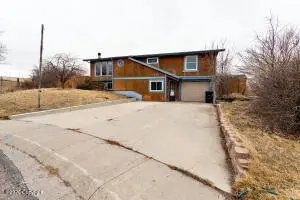 508 Sundance Ct, Wright, WY 82732