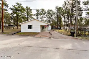 1240 Montana Ave, Upton, WY 82730 - #3