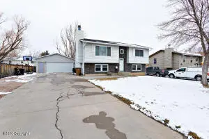 205 Sequoia Dr, Gillette, WY 82718 - #2
