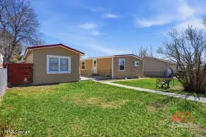 906 N Fir Ave N, Gillette, WY 82716 - #2