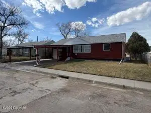 310 Cascade, Newcastle, WY 82701