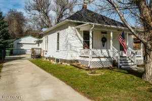 424 Gladstone St, Sheridan, WY 82801