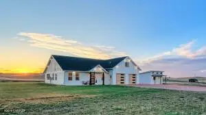 6 Ruby Ln, Moorcroft, WY 82721