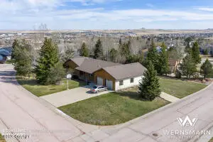 2400 Hillcrest Dr, Gillette, WY 82718