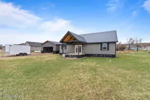 1715 Gray, Newcastle, WY 82701 - #2