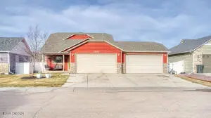 1205 Muscovy Dr, Gillette, WY 82718