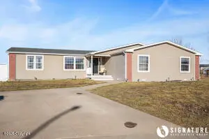 1603 Violet Ln, Gillette, WY 82716 - Image #2