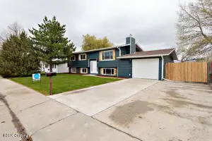 1305 O'henry Dr, Gillette, WY 82716 - #3