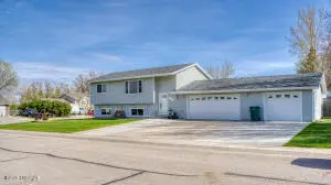 5306 Tarry St, Gillette, WY 82718 - #1