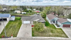 1637 Pathfinder Cir, Gillette, WY 82716