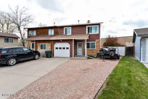 419 Laurel Ct, Gillette, WY 82718 - #1