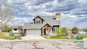 900 Brentwood Ct, Gillette, WY 82718