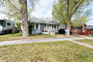 508 Osborne Ave S, Gillette, WY 82716 - #2