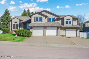1321 Columbine Dr, Gillette, WY 82718 - #1
