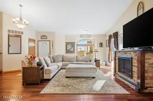 1321 Columbine Dr, Gillette, WY 82718 - #3