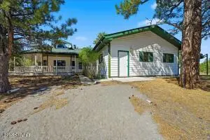 34 Pine Ridge Rd, Moorcroft, WY 82721 - #1