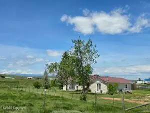 30 Pioneer Rd, Buffalo, WY 82834