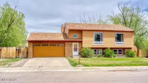 608 Frontier Dr, Gillette, WY 82718