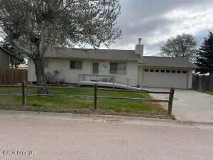 6709 Robin Dr, Gillette, WY 82718 - #1