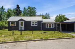1406 Sunset, Newcastle, WY 82701